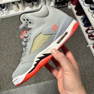 Air Jordan 5 “Hot Lava” (Women’s 7, Men’s 5.5) - excellent condition!